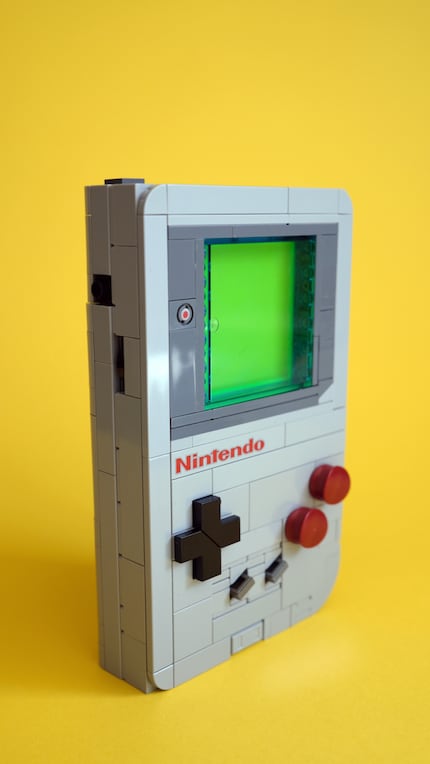 This is what the Lego Gameboy looks like.
