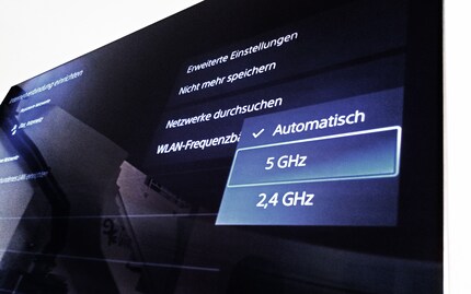 Switching to 5 GHz solves my speed problem.